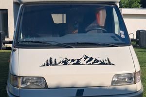 Camper semintegrale Elnagh Sleek 595