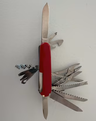 Victorinox SwissChamp