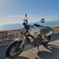 Scrambler ducati 1100 special