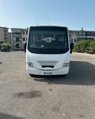 Minibus Iveco New Car