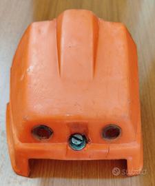 COPERCHIO FILTRO CANDELA MOTOSEGA HUSQVARNA L65