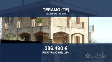 Immobile in asta di 373 m² con box auto a Teramo