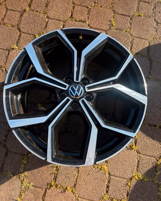CERCHIO IN LEGA ORIGINALE VOLKSWAGEN 18”
