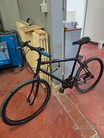 bicicletta mountain bike