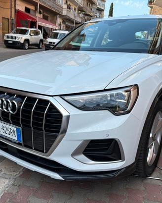 Audi Q3 35 TDI S tronic Business Advanced