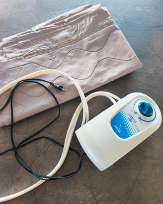 Materasso anti decubito con compressore regoabile
