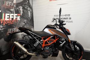 Ktm 125 Duke 2023 "tua a 64 euro al mese"