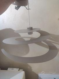 Lampadario spirale a soffitto
