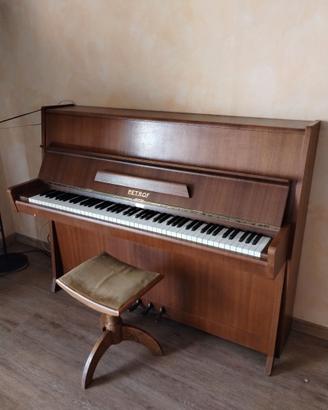 Pianoforte verticale PETROF