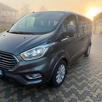 Ford Tourneo Custom 8 posti