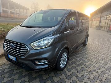 Ford Tourneo Custom 8 posti