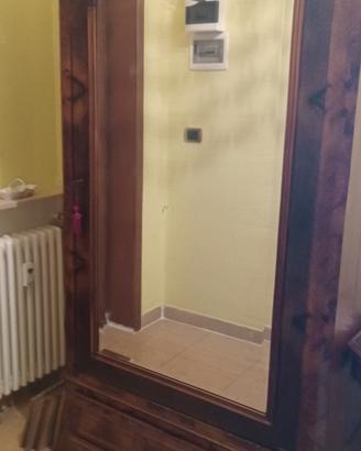 Antica cappuccina adattata a armadio single 