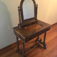 Mobile toilette antico