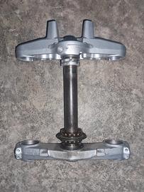 Piastra forcella canotto sterzo Suzuki GSR 600