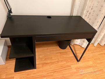 Scrivania in ottim stato