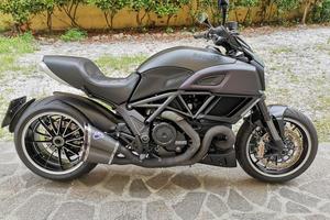 Ducati Diavel Dark