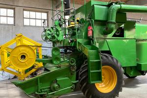Mietitrebbia John Deere 730