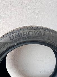 Pneumatici invervali Uniroyal 215/50/18