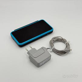 Console New Nintendo 2DS XL Nero Blu con Caricator