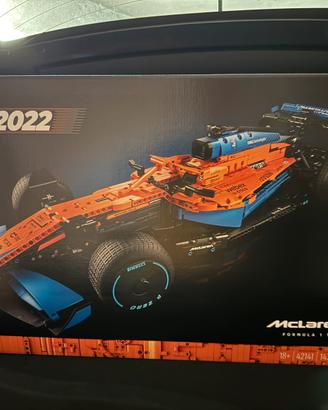 Lego Technic 42141 McLaren F1 2022 Pirelli