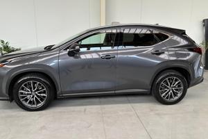 Lexus nx450 4WD plug-in