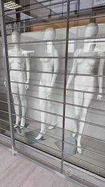 Manichino per negozi abbigliamento