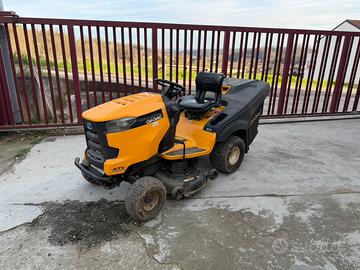 Trattorino tagliaerba