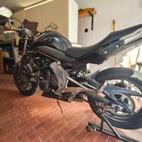 Kawasaki er6n 2011