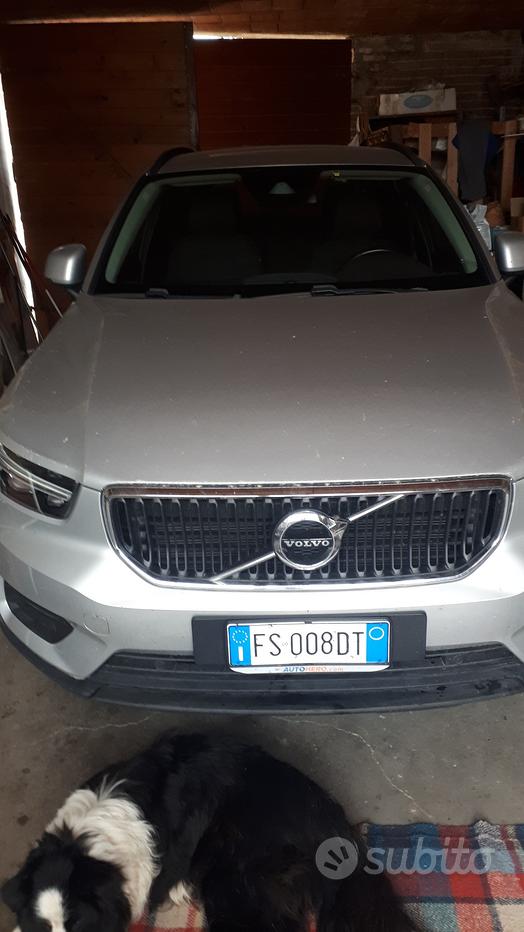 Volvo XC40 (2017-->)