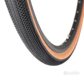 Coppia di copertoni 700x28C nero/para