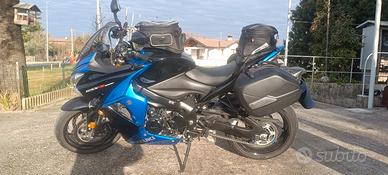 gsxs1000f.  kit borse GIVI 