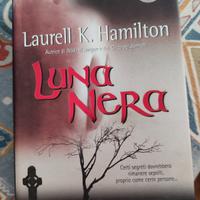 Romanzo La luna nera