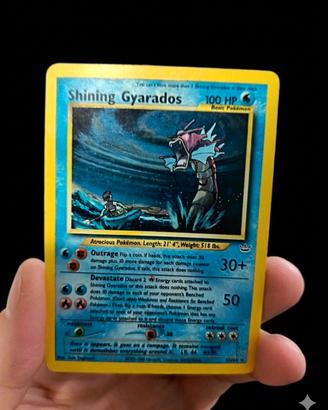 carta Pokémon shining Gyarados