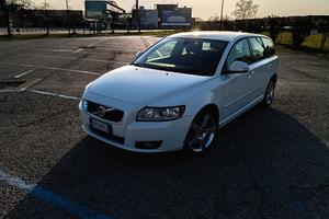 volvo v50 d2 del 2012