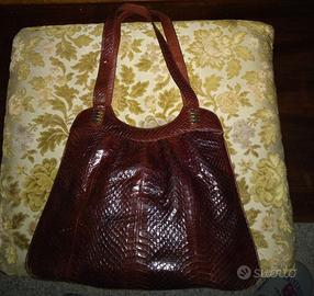 Borsa in coccodrillo nuova