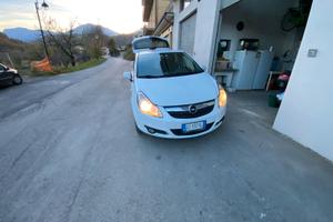 Opel corsa 1.2 gpl