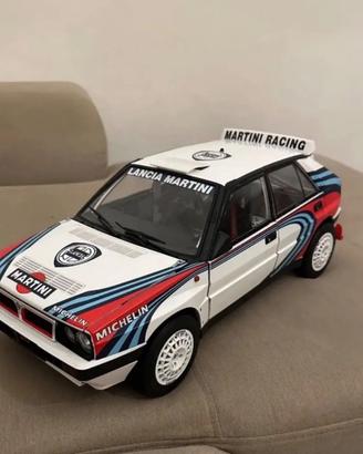 Modellino Lancia Delta HF Integrale Martini Racing