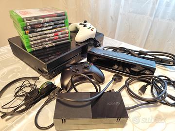 Xbox One 500GB + Kinect + 2 Controller + 9 Giochi