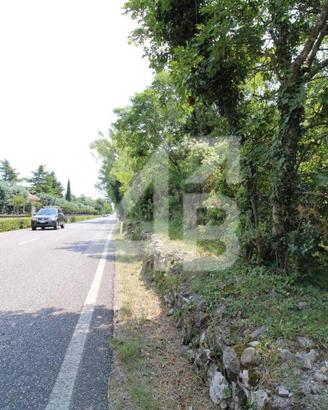 Terreno di 2733 m² a Trieste
