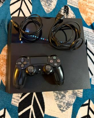 Ps4 nuova con controller