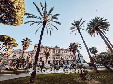 PRATI - CESSIONE D'AZIENDA - 6 CAMERE