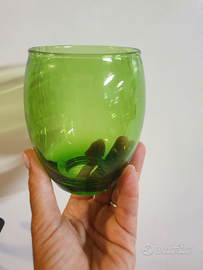Bicchieri plastica verdi