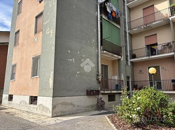 5 LOCALI A BELGIOIOSO