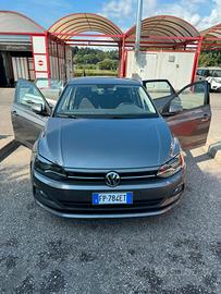 Polo 5p 1.0 mpi Comfortline 65cv