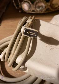 Alimentatore per mac book