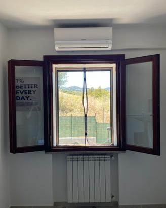 FINESTRA in LEGNO a BATTENTE + VASISTAS