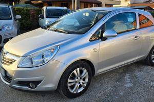 Opel Corsa 1.0 12v Enjoy - PEFETTA