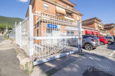 BOX A PALOMBARA SABINA