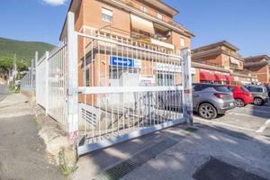 BOX A PALOMBARA SABINA