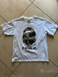 T-shirt bape camo